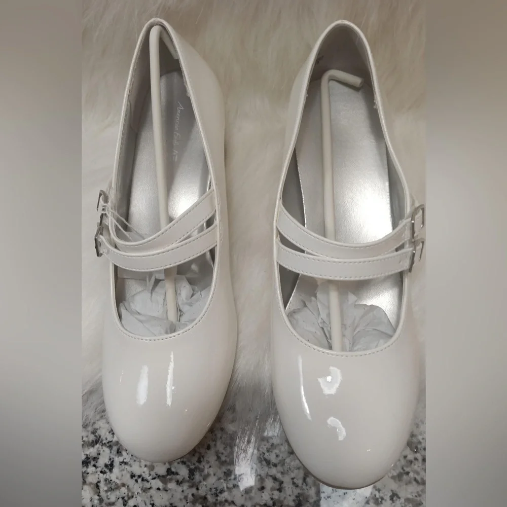 NIB American Eagle Outfitters Big Girl Pumps White, for weddings, Size 5.5